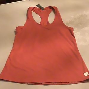 NWOT Vuori tank in Sierra Heather